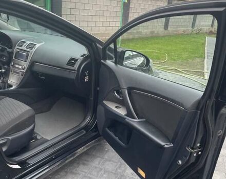 Черный Тойота Авенсис, объемом двигателя 2 л и пробегом 170 тыс. км за 9200 $, фото 11 на Automoto.ua