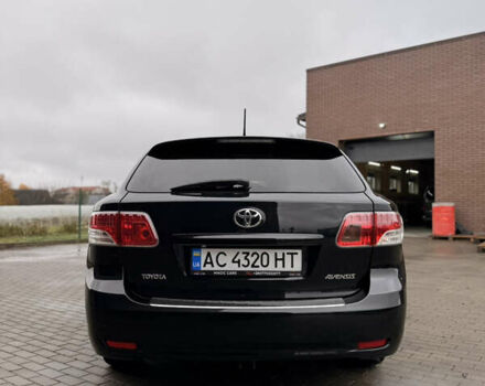 Черный Тойота Авенсис, объемом двигателя 2.2 л и пробегом 233 тыс. км за 9600 $, фото 5 на Automoto.ua