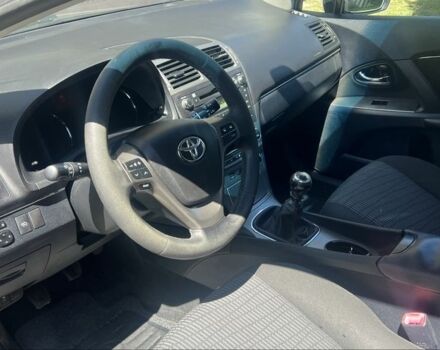 Чорний Тойота Авенсіс, об'ємом двигуна 2 л та пробігом 370 тис. км за 7000 $, фото 1 на Automoto.ua