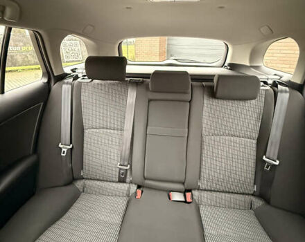 Черный Тойота Авенсис, объемом двигателя 2.2 л и пробегом 233 тыс. км за 9600 $, фото 19 на Automoto.ua