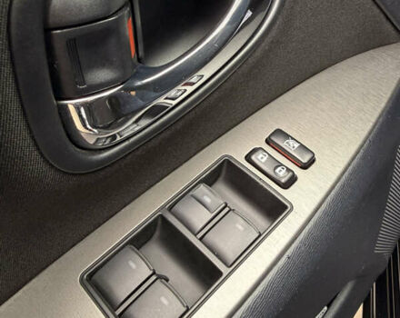 Черный Тойота Авенсис, объемом двигателя 2.2 л и пробегом 233 тыс. км за 9600 $, фото 13 на Automoto.ua