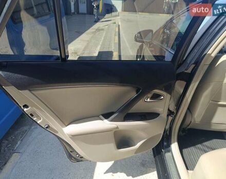 Черный Тойота Авенсис, объемом двигателя 2.23 л и пробегом 287 тыс. км за 10799 $, фото 10 на Automoto.ua