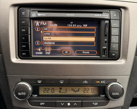 Черный Тойота Авенсис, объемом двигателя 2.2 л и пробегом 233 тыс. км за 9600 $, фото 10 на Automoto.ua