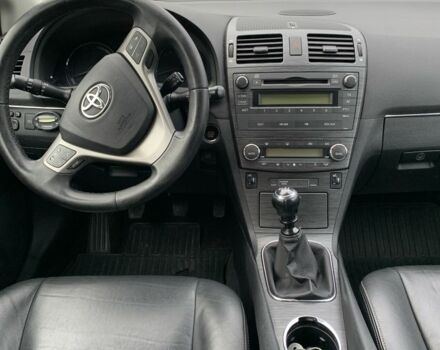 Черный Тойота Авенсис, объемом двигателя 2 л и пробегом 320 тыс. км за 4300 $, фото 7 на Automoto.ua