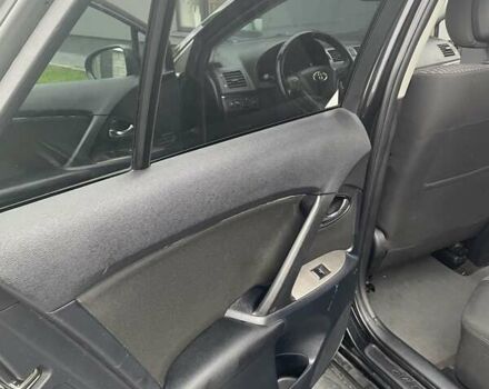 Черный Тойота Авенсис, объемом двигателя 2 л и пробегом 170 тыс. км за 9200 $, фото 10 на Automoto.ua