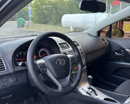 Черный Тойота Авенсис, объемом двигателя 2.23 л и пробегом 327 тыс. км за 8500 $, фото 12 на Automoto.ua