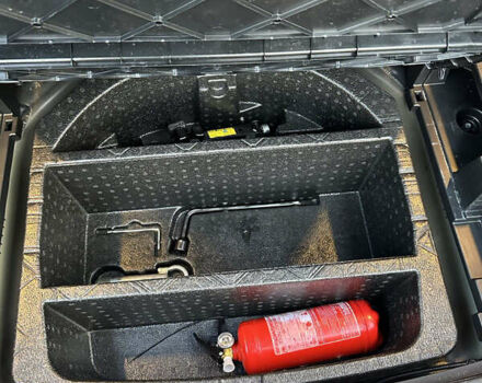 Черный Тойота Авенсис, объемом двигателя 2.23 л и пробегом 327 тыс. км за 8500 $, фото 10 на Automoto.ua