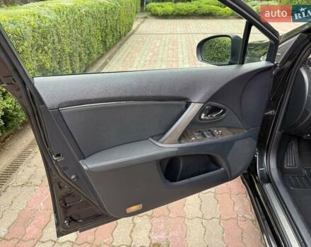 Черный Тойота Авенсис, объемом двигателя 2.23 л и пробегом 257 тыс. км за 9700 $, фото 17 на Automoto.ua