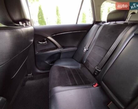 Черный Тойота Авенсис, объемом двигателя 2.2 л и пробегом 235 тыс. км за 10999 $, фото 14 на Automoto.ua