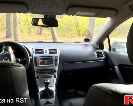 Черный Тойота Авенсис, объемом двигателя 2 л и пробегом 267 тыс. км за 12900 $, фото 6 на Automoto.ua