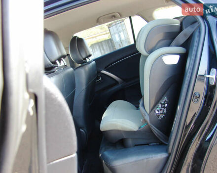 Черный Тойота Авенсис, объемом двигателя 2 л и пробегом 265 тыс. км за 14700 $, фото 14 на Automoto.ua