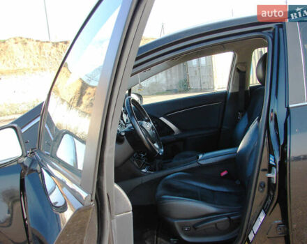 Черный Тойота Авенсис, объемом двигателя 2 л и пробегом 265 тыс. км за 14700 $, фото 10 на Automoto.ua