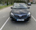 Черный Тойота Авенсис, объемом двигателя 2 л и пробегом 261 тыс. км за 11000 $, фото 1 на Automoto.ua