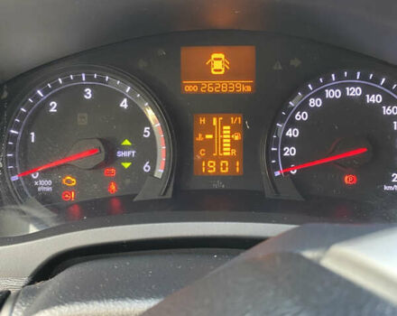 Черный Тойота Авенсис, объемом двигателя 2 л и пробегом 261 тыс. км за 11000 $, фото 8 на Automoto.ua