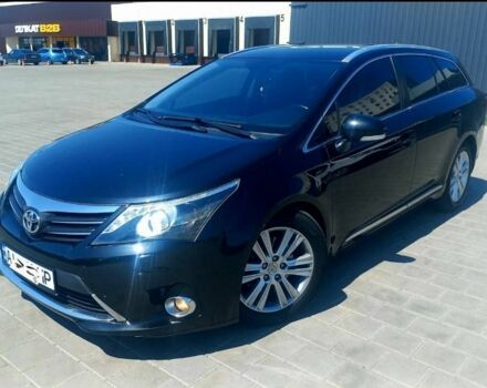 Черный Тойота Авенсис, объемом двигателя 2 л и пробегом 297 тыс. км за 261 $, фото 1 на Automoto.ua