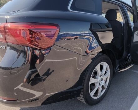 Чорний Тойота Авенсіс, об'ємом двигуна 2 л та пробігом 238 тис. км за 13600 $, фото 10 на Automoto.ua