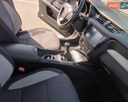 Чорний Тойота Авенсіс, об'ємом двигуна 2 л та пробігом 239 тис. км за 15500 $, фото 20 на Automoto.ua