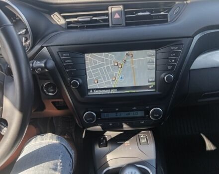 Чорний Тойота Авенсіс, об'ємом двигуна 2 л та пробігом 238 тис. км за 13600 $, фото 20 на Automoto.ua