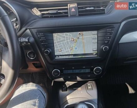 Чорний Тойота Авенсіс, об'ємом двигуна 2 л та пробігом 239 тис. км за 15500 $, фото 2 на Automoto.ua