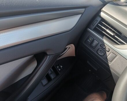 Чорний Тойота Авенсіс, об'ємом двигуна 2 л та пробігом 238 тис. км за 13600 $, фото 21 на Automoto.ua