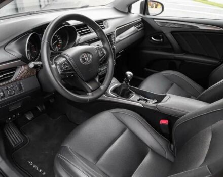 Черный Тойота Авенсис, объемом двигателя 0 л и пробегом 110 тыс. км за 12500 $, фото 8 на Automoto.ua