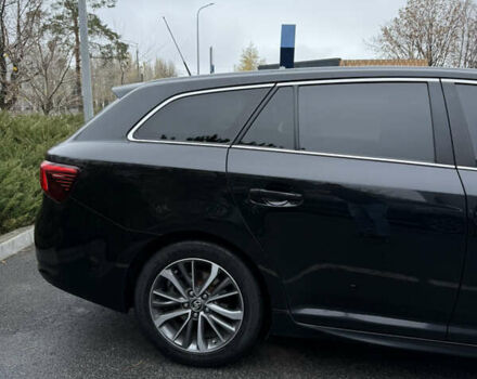 Черный Тойота Авенсис, объемом двигателя 2 л и пробегом 212 тыс. км за 13750 $, фото 9 на Automoto.ua