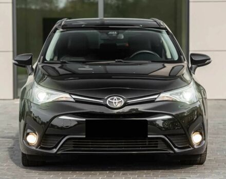 Черный Тойота Авенсис, объемом двигателя 0 л и пробегом 110 тыс. км за 12500 $, фото 1 на Automoto.ua