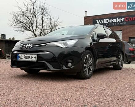 Черный Тойота Авенсис, объемом двигателя 2 л и пробегом 251 тыс. км за 13900 $, фото 3 на Automoto.ua