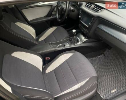 Черный Тойота Авенсис, объемом двигателя 2 л и пробегом 207 тыс. км за 12950 $, фото 60 на Automoto.ua