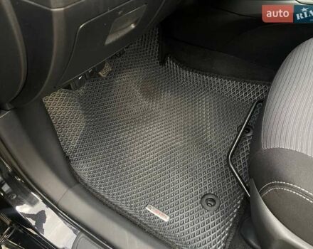 Черный Тойота Авенсис, объемом двигателя 2 л и пробегом 207 тыс. км за 12950 $, фото 46 на Automoto.ua