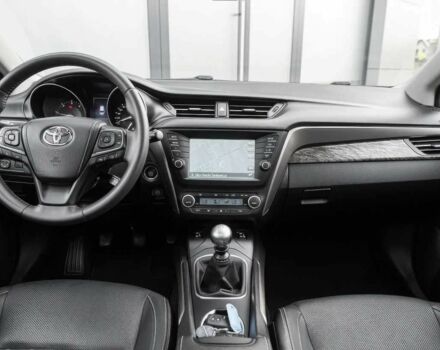 Черный Тойота Авенсис, объемом двигателя 0 л и пробегом 110 тыс. км за 12500 $, фото 13 на Automoto.ua