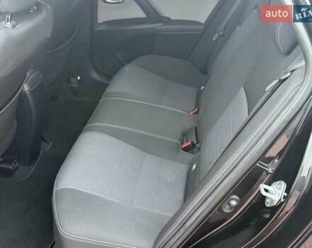 Черный Тойота Авенсис, объемом двигателя 2 л и пробегом 251 тыс. км за 13900 $, фото 20 на Automoto.ua