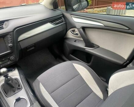 Черный Тойота Авенсис, объемом двигателя 2 л и пробегом 207 тыс. км за 12950 $, фото 56 на Automoto.ua