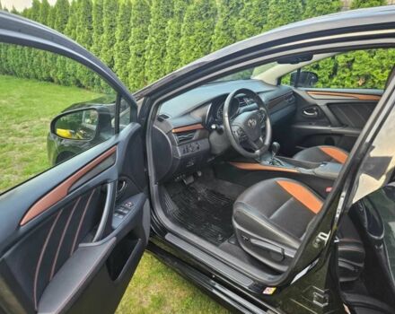 Черный Тойота Авенсис, объемом двигателя 1.8 л и пробегом 122 тыс. км за 8300 $, фото 5 на Automoto.ua