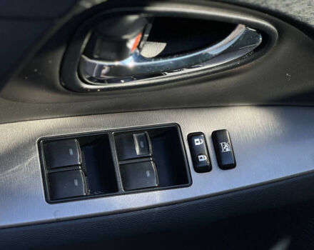 Черный Тойота Авенсис, объемом двигателя 2 л и пробегом 223 тыс. км за 9700 $, фото 5 на Automoto.ua