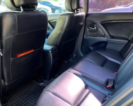 Черный Тойота Авенсис, объемом двигателя 2 л и пробегом 223 тыс. км за 9700 $, фото 13 на Automoto.ua