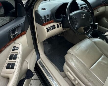 Чорний Тойота Авенсіс, об'ємом двигуна 2 л та пробігом 250 тис. км за 4700 $, фото 8 на Automoto.ua