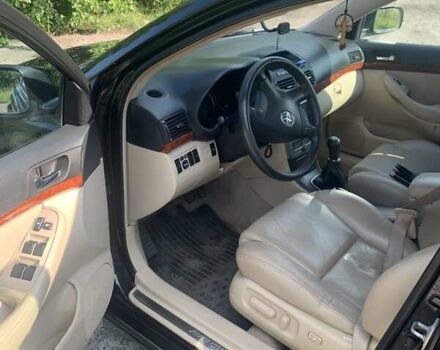 Черный Тойота Авенсис, объемом двигателя 2 л и пробегом 278 тыс. км за 6400 $, фото 3 на Automoto.ua