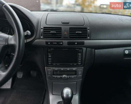 Чорний Тойота Авенсіс, об'ємом двигуна 2 л та пробігом 264 тис. км за 7500 $, фото 36 на Automoto.ua