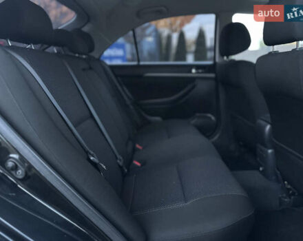 Чорний Тойота Авенсіс, об'ємом двигуна 2 л та пробігом 264 тис. км за 7500 $, фото 50 на Automoto.ua