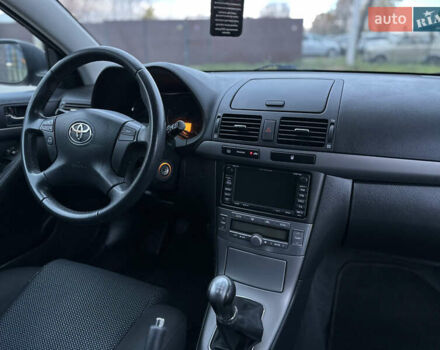 Чорний Тойота Авенсіс, об'ємом двигуна 2 л та пробігом 264 тис. км за 7500 $, фото 55 на Automoto.ua