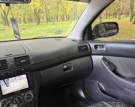 Черный Тойота Авенсис, объемом двигателя 2 л и пробегом 235 тыс. км за 6000 $, фото 3 на Automoto.ua