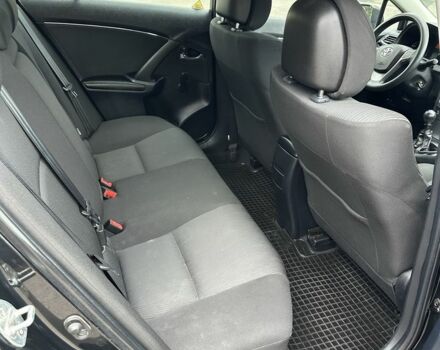 Чорний Тойота Авенсіс, об'ємом двигуна 1.6 л та пробігом 160 тис. км за 9499 $, фото 7 на Automoto.ua