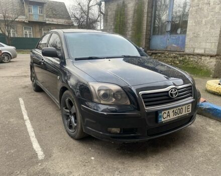 Черный Тойота Авенсис, объемом двигателя 1.8 л и пробегом 350 тыс. км за 550 $, фото 1 на Automoto.ua
