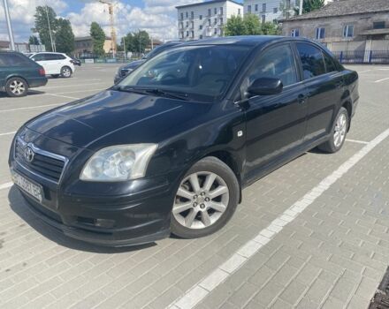 Чорний Тойота Авенсіс, об'ємом двигуна 2 л та пробігом 295 тис. км за 5700 $, фото 1 на Automoto.ua