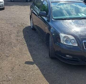Чорний Тойота Авенсіс, об'ємом двигуна 1.8 л та пробігом 310 тис. км за 4900 $, фото 1 на Automoto.ua