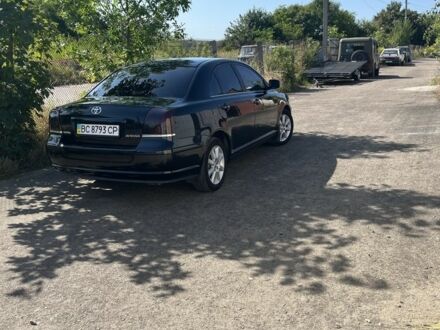 Черный Тойота Авенсис, объемом двигателя 1.8 л и пробегом 216 тыс. км за 6600 $, фото 1 на Automoto.ua