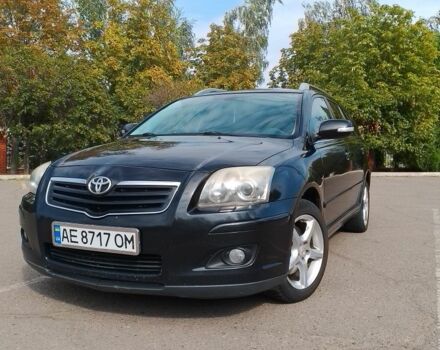 Чорний Тойота Авенсіс, об'ємом двигуна 2 л та пробігом 250 тис. км за 5600 $, фото 1 на Automoto.ua