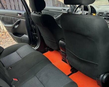 Черный Тойота Авенсис, объемом двигателя 1.8 л и пробегом 250 тыс. км за 6000 $, фото 1 на Automoto.ua