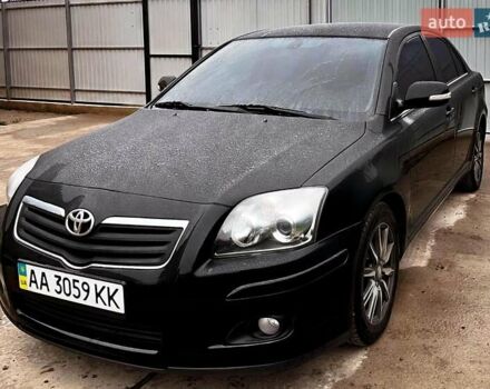 Черный Тойота Авенсис, объемом двигателя 1.8 л и пробегом 185 тыс. км за 8000 $, фото 1 на Automoto.ua